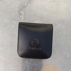 Vinlley Black Wireless Bluetooth Earbuds in Case NWOT